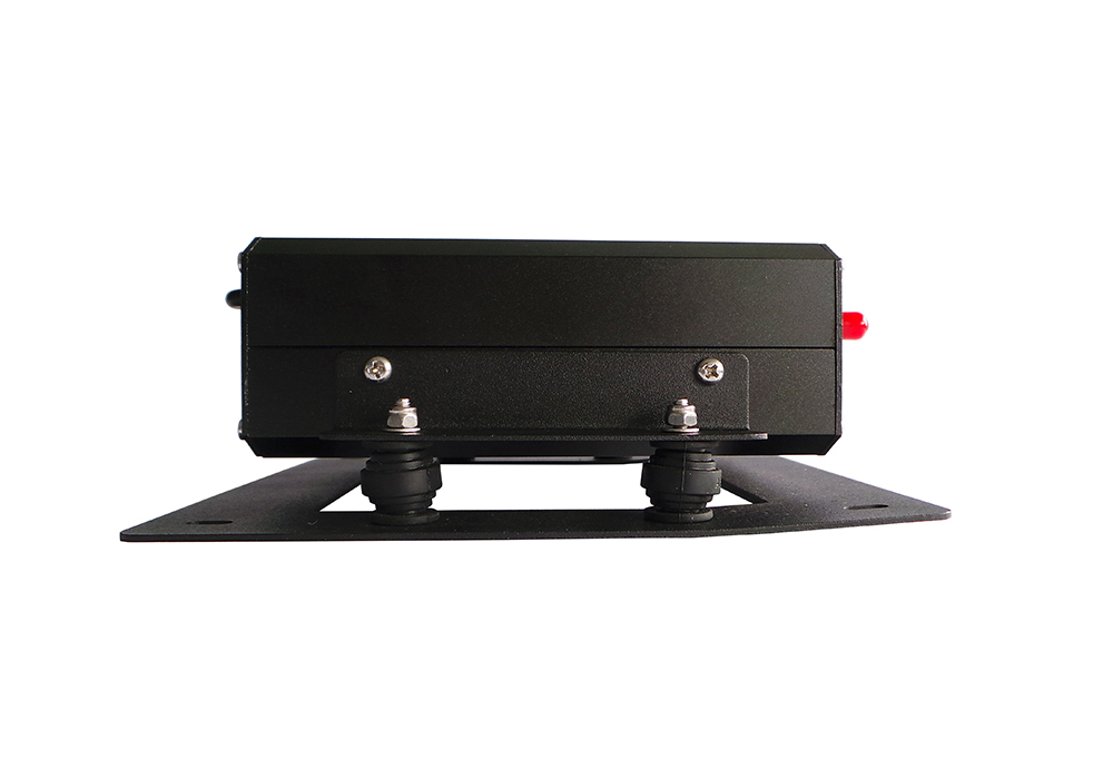 4-way 1080p-ahd HD vehicle mounted hard disk recorder  LA-HD-J10