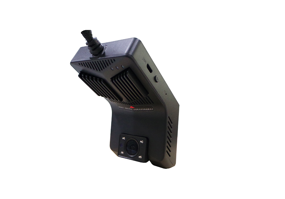 4G高清双路一体化行车记录仪车载监控终端  LA-4G-J18